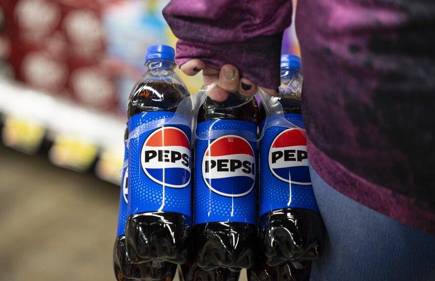 PepsiCo’s Big Cola Crisis: The Once-Mighty Brand Now Struggles For Shelf Space!