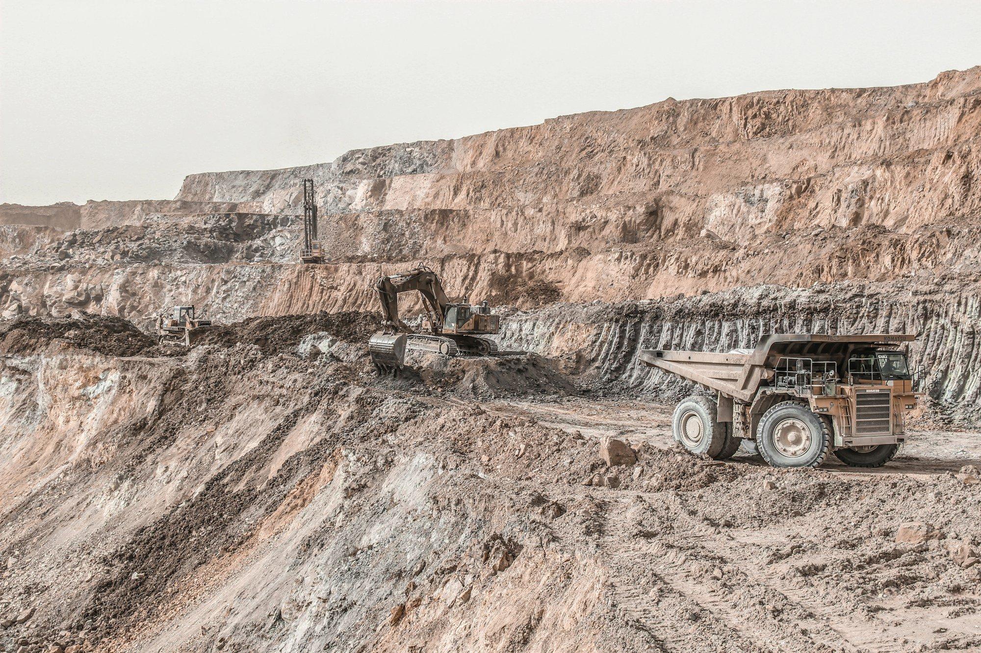 Rare Earths Boom: U.S. Mining Stocks Surge as Trade Tensions Spark a New “Crypto Moment”